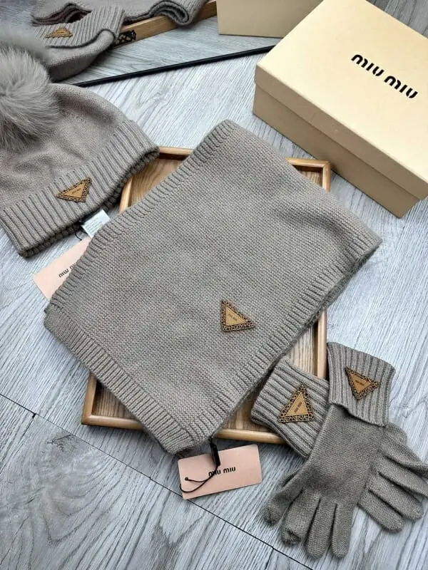 miu miu hat and echapres and glove set s_1255572